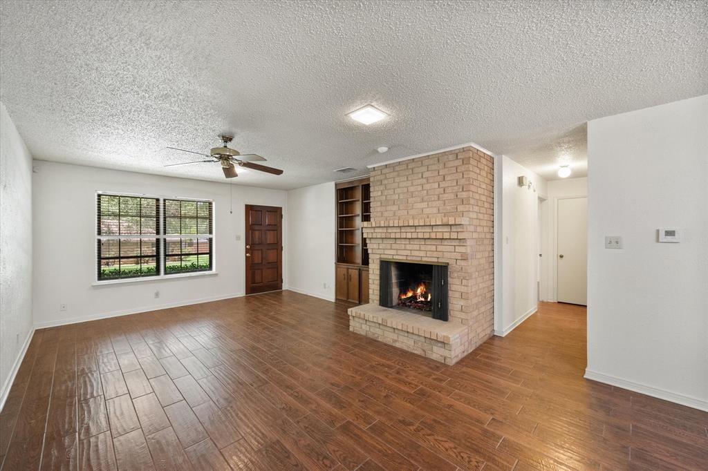 1208 Lexington Drive