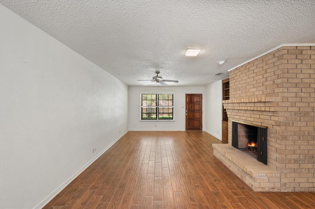 1208 Lexington Drive