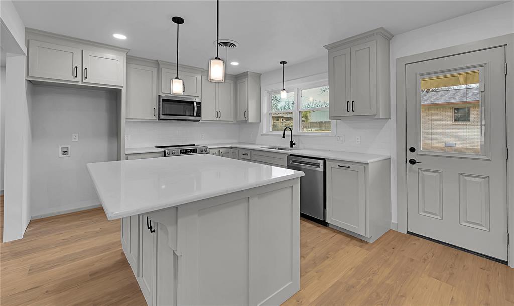 A K Anderson - Residential