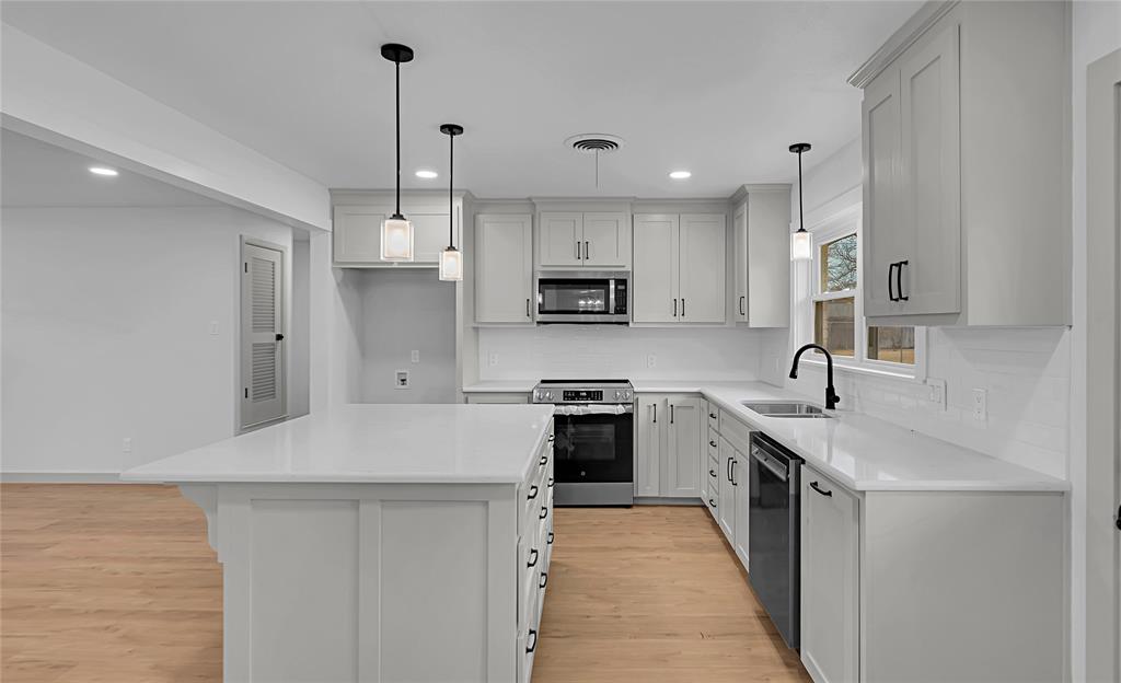 A K Anderson - Residential