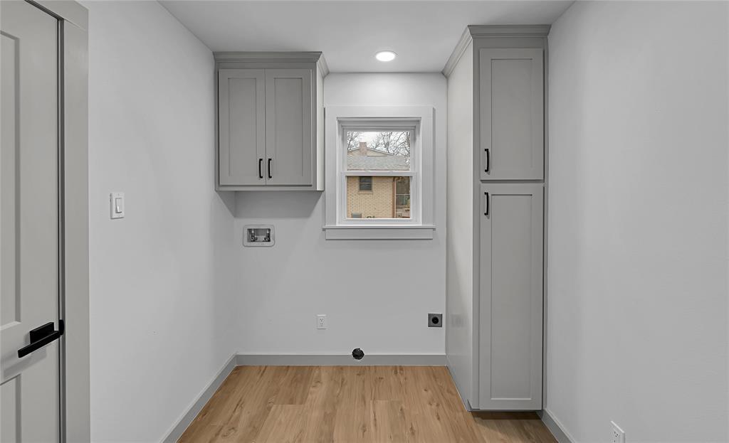 A K Anderson - Residential