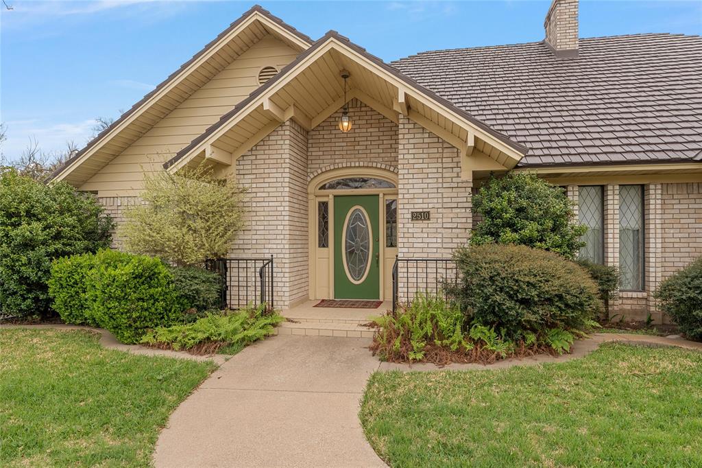 OAK RUN - Residential