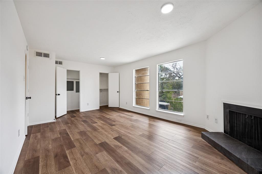 4044 Buena Vista Condos - Residential