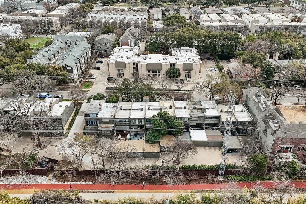 4044 Buena Vista Condos - Residential