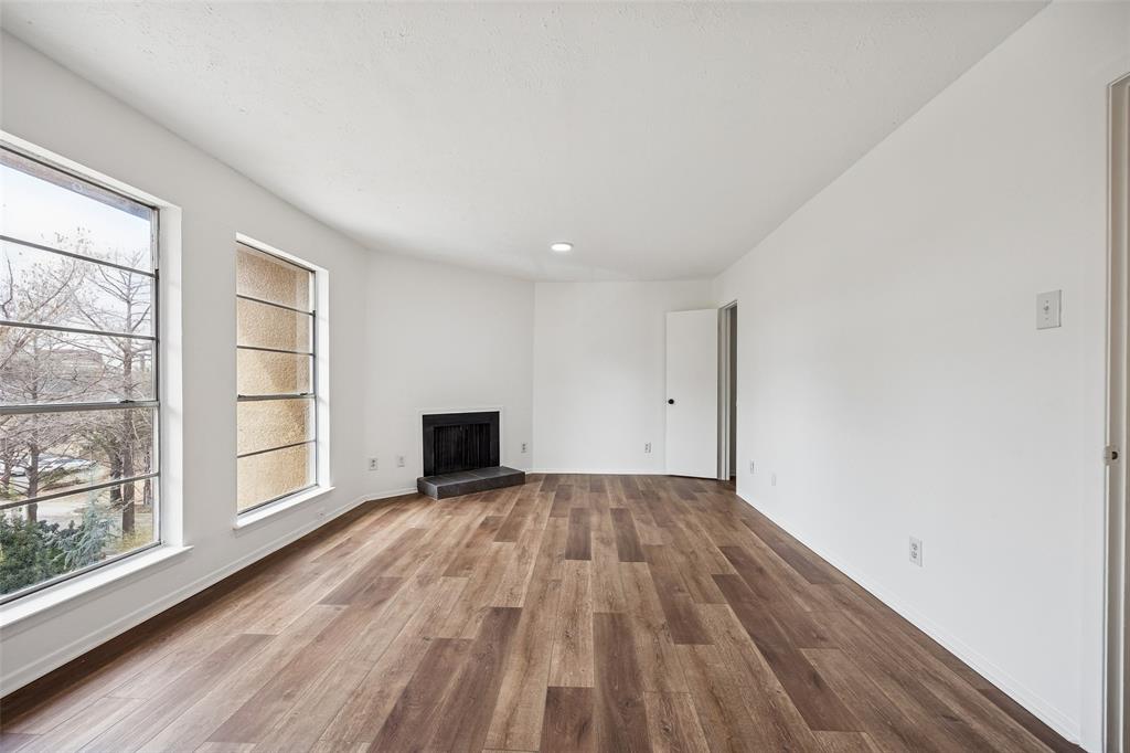 4044 Buena Vista Condos - Residential