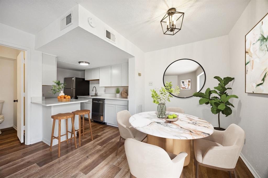 4044 Buena Vista Condos - Residential