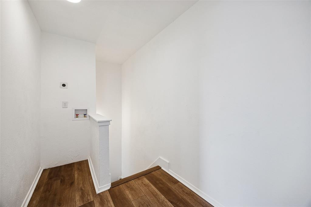 4044 Buena Vista Condos - Residential