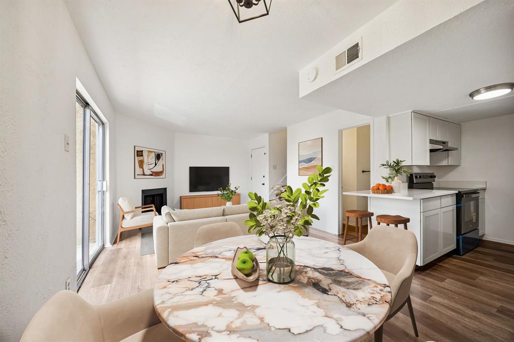 4044 Buena Vista Street 205