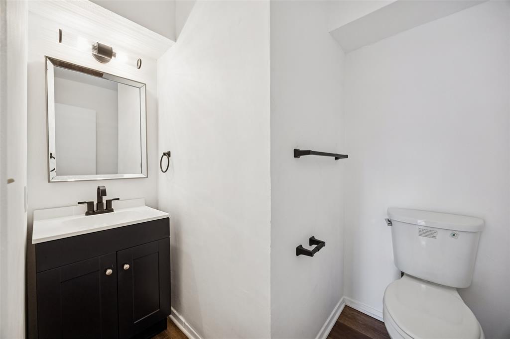 4044 Buena Vista Condos - Residential