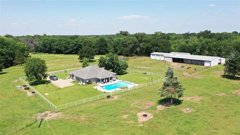 A home in Sulphur Bluff