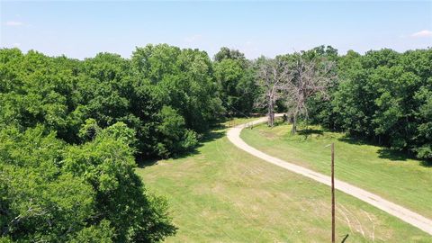 A home in Sulphur Bluff