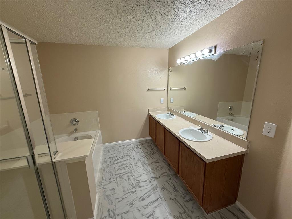 Oakridge Estates - Residential Lease