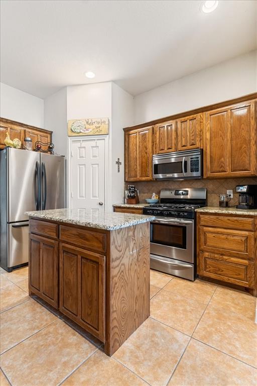 Crowley, Texas 76036, United States, 3 Bedrooms Bedrooms, ,2 BathroomsBathrooms,Residential,Pending,123501