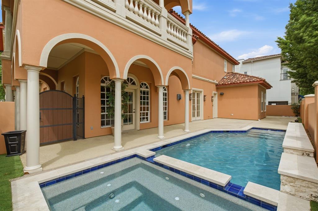 Village At Colleyville Condos - Residential