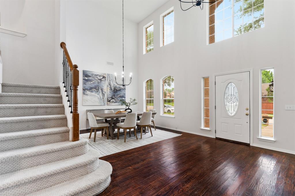 1414 Saddleback Lane