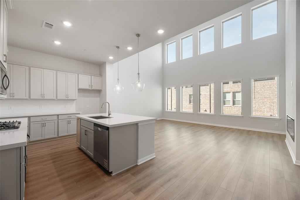 4157 Humboldt Street