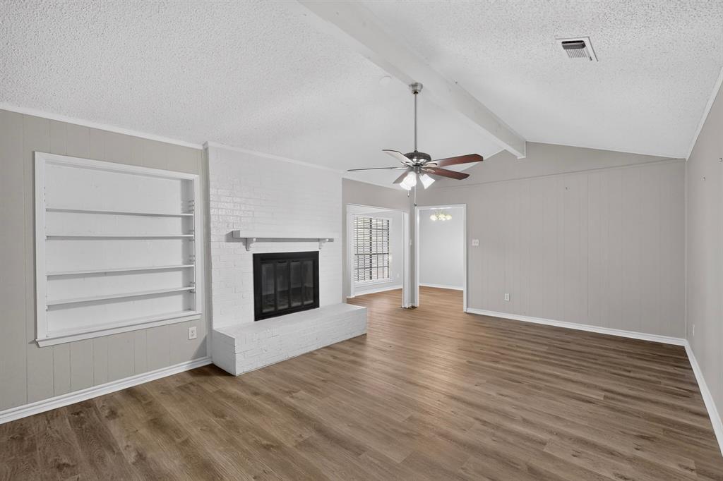 1020 Almond Drive