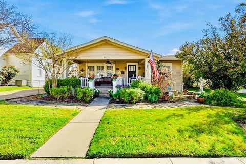 905 Tucker Street McKinney TX 75069