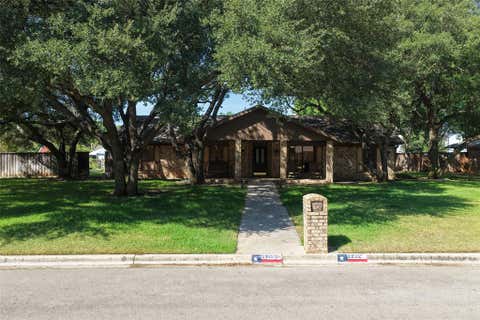 Photo of 2802 Good Shepherd Drive, Brownwood, TX 76801 (MLS # 21368139)