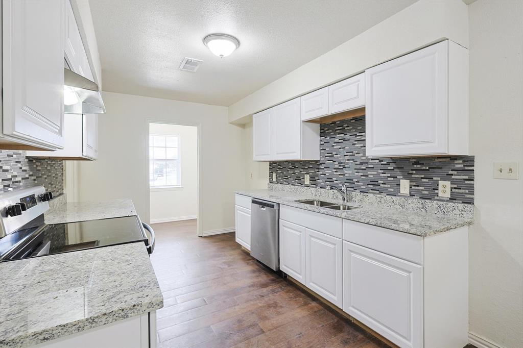 Country Club Village Add - Residential