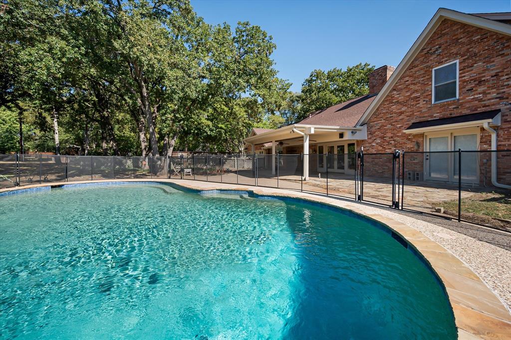 5116 Hidden Oaks Lane