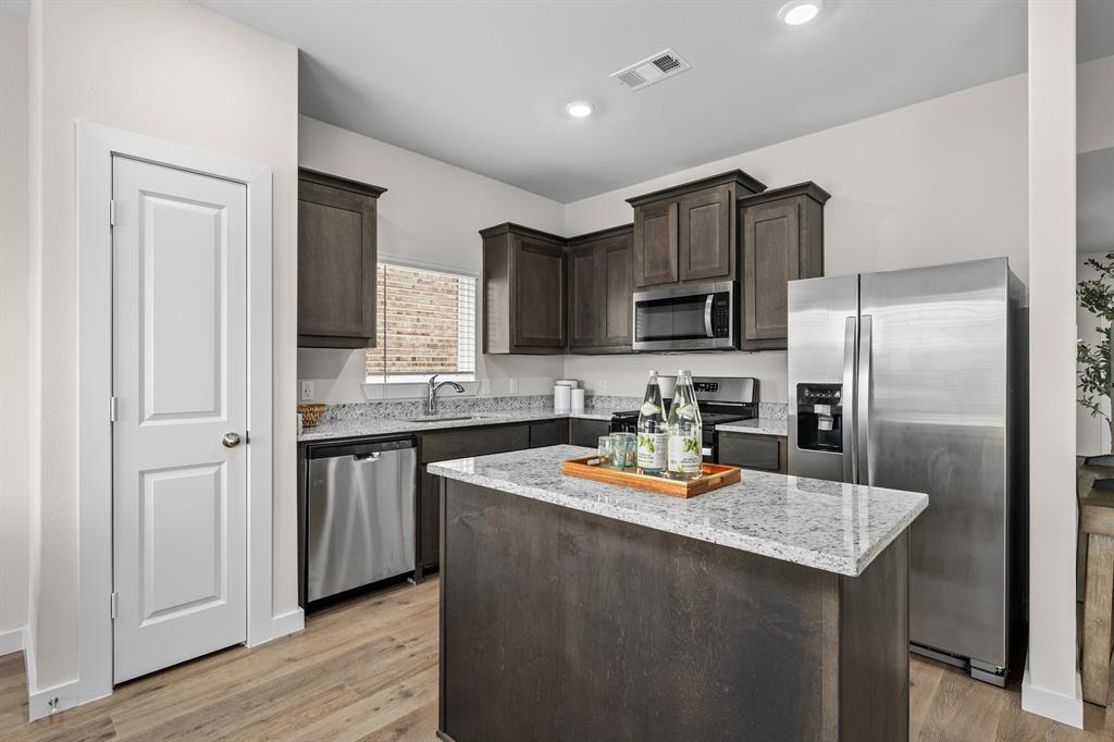 936 Cawthorne Trail