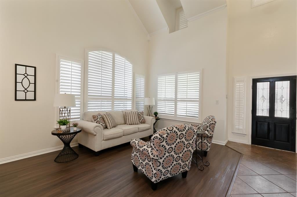 2406 Echo Court