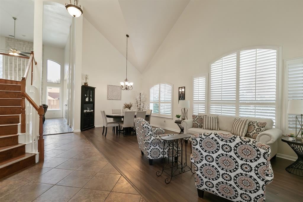 2406 Echo Court