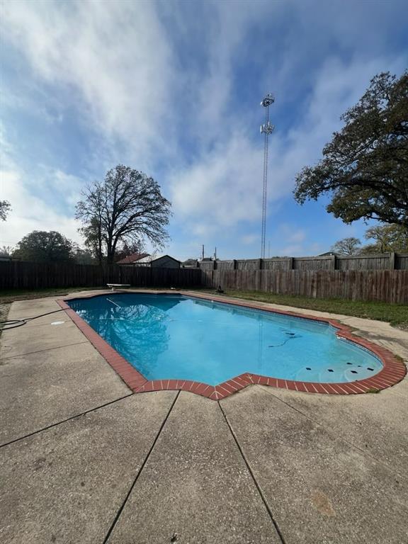 Angel Pines - Residential