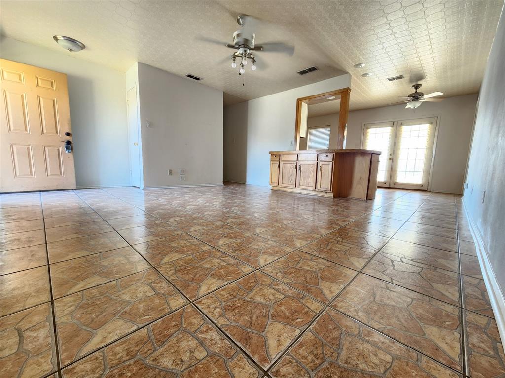 Angel Pines - Residential