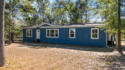 A home in Lindale