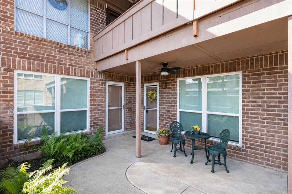 Hollows North Condo - Residential