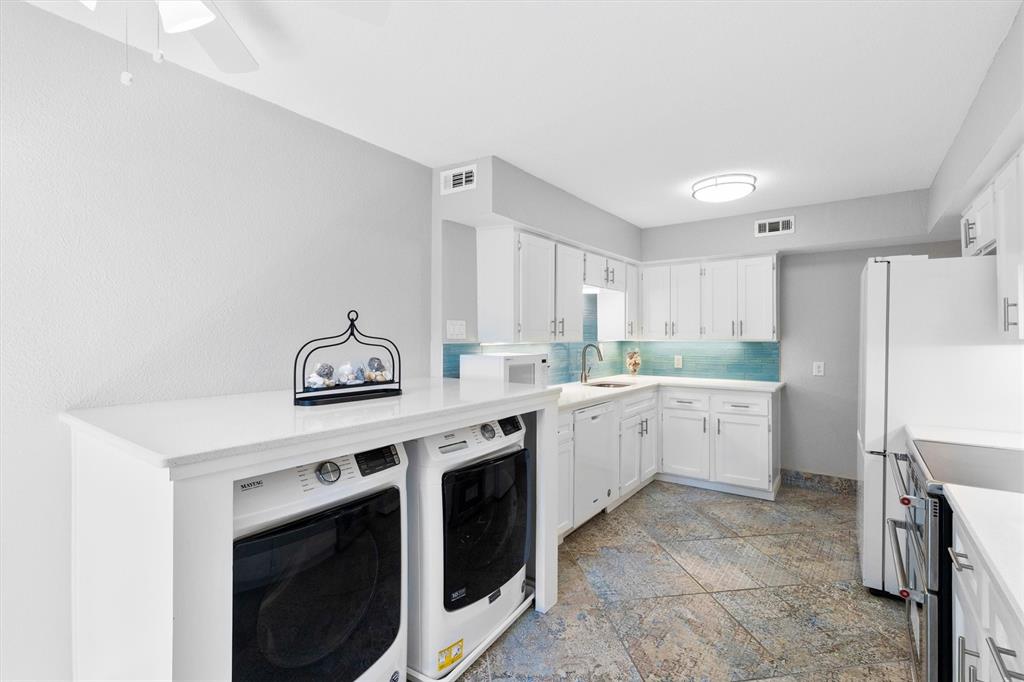 Hollows North Condo - Residential