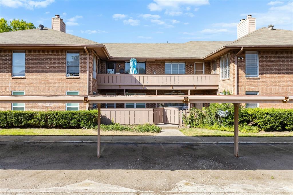 Hollows North Condo - Residential