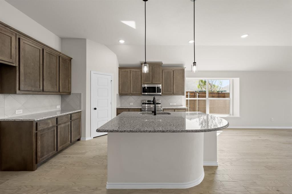 Summer Crest - Residential