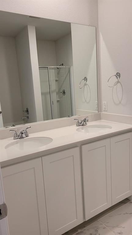 ROLLING RIDGE PHASE 1 - Residential Lease