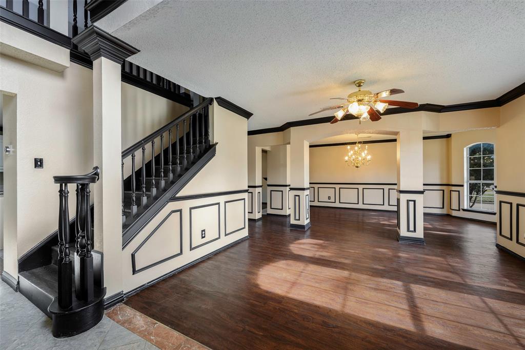 2122 Meadowview Drive