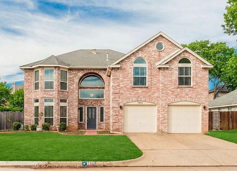 7809 Clover Leaf Drive North Richland Hills TX 76182