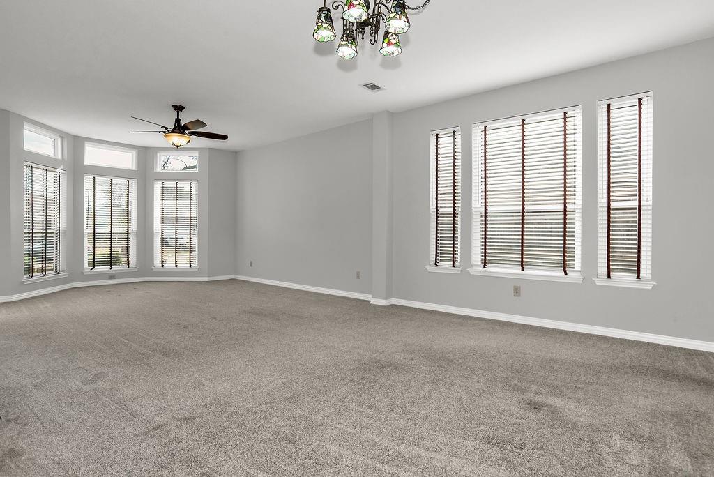 7809 Clover Leaf Drive