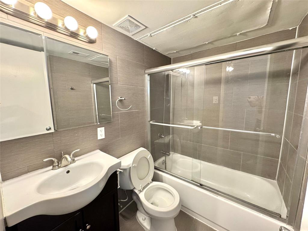 4023 Hall Street Condo - Residential Lease