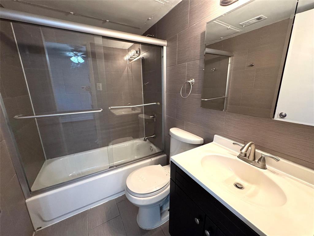 4023 Hall Street Condo - Residential Lease