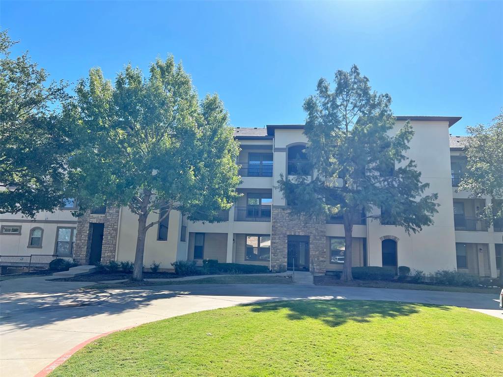 Waters Edge Condo - Residential Lease