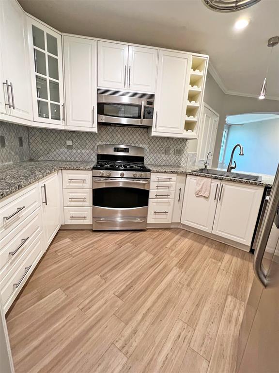 Waters Edge Condo - Residential Lease