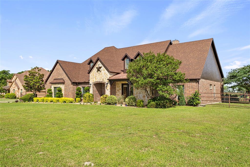 204 Lost Spur Lane