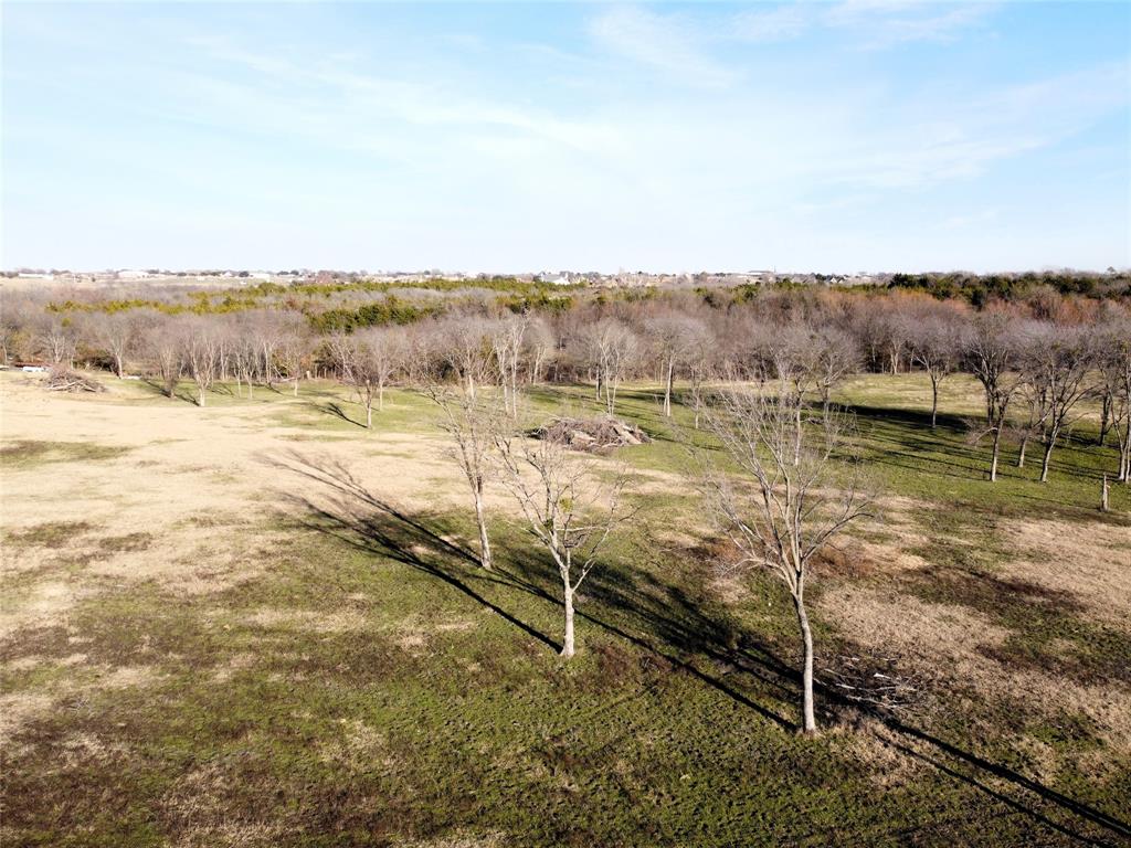 10Ac Airport Rd