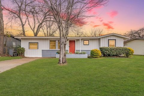 528 Buena Vista Drive Hurst TX 76053