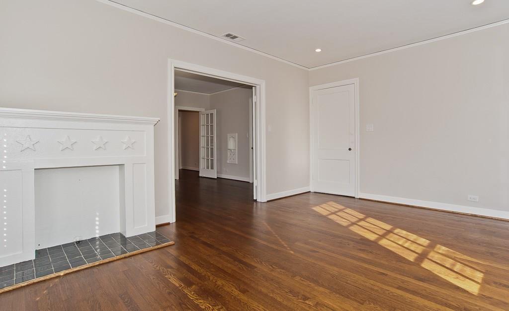 UNIVERSITY PLACE - Residential Lease