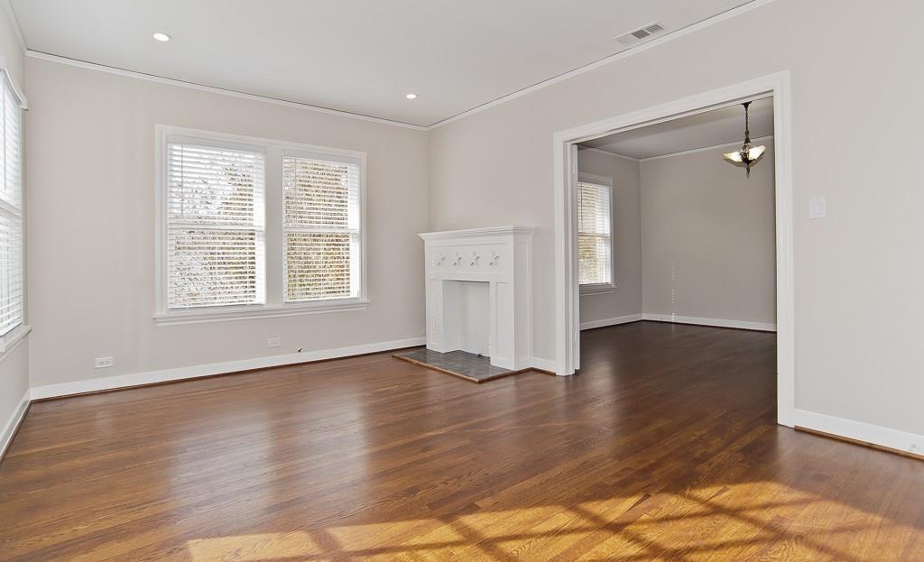 UNIVERSITY PLACE - Residential Lease