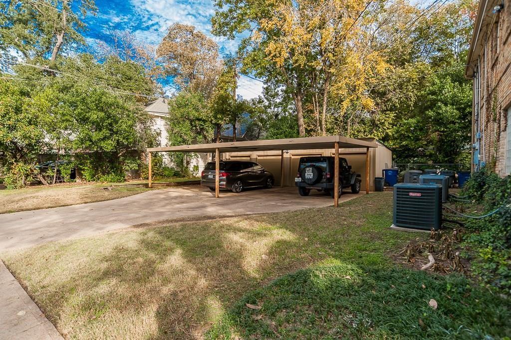 UNIVERSITY PLACE - Residential Lease