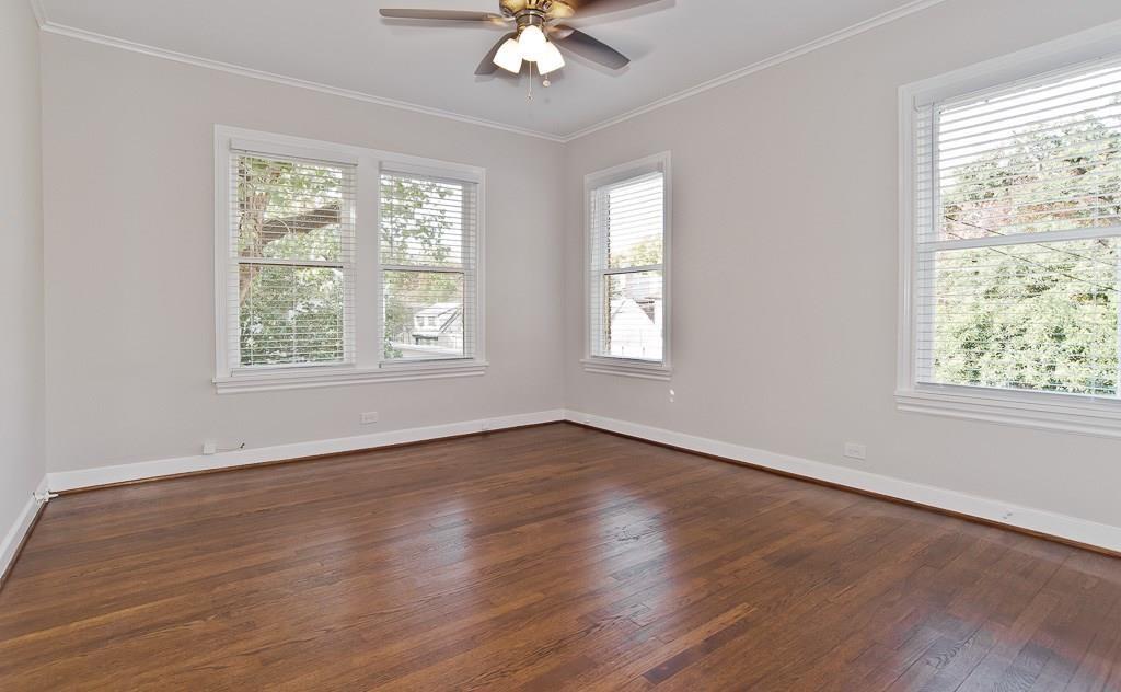 UNIVERSITY PLACE - Residential Lease